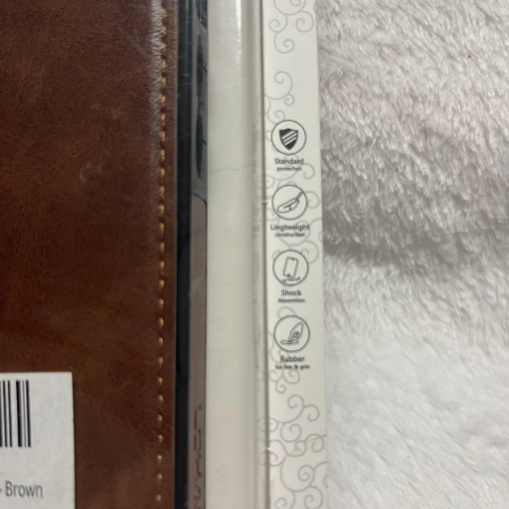 IPhone 14 Brown Faux Leather Cellphone Bumper